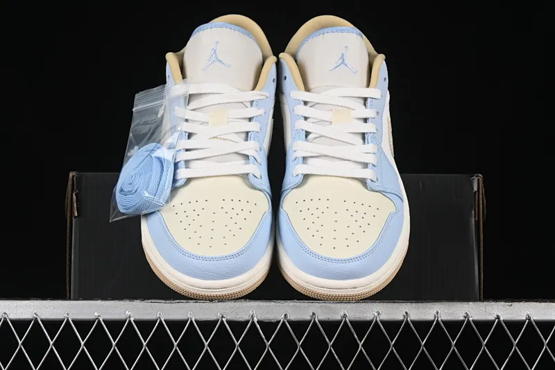 All categories Air Jordan Jordan series basketball shoes Air Jordan 1 Low Air Jordan 1 Low OG AJ1 Joe 1 meter white brown low-top cultural basketball shoes HQ4186-111